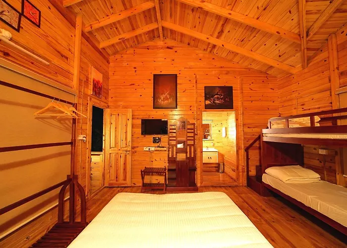Woodrose Resort