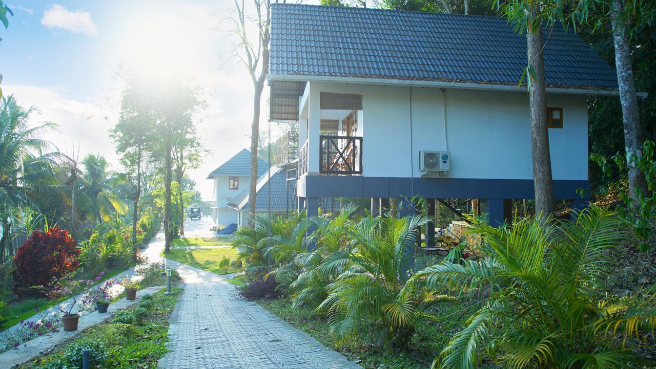 Resort Woodrose 2*